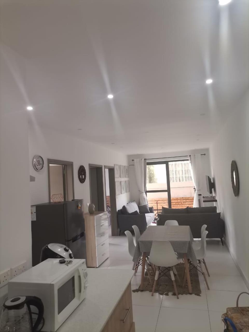 Kensington Square Luxury Apartment Flic en Flac Bagian luar foto