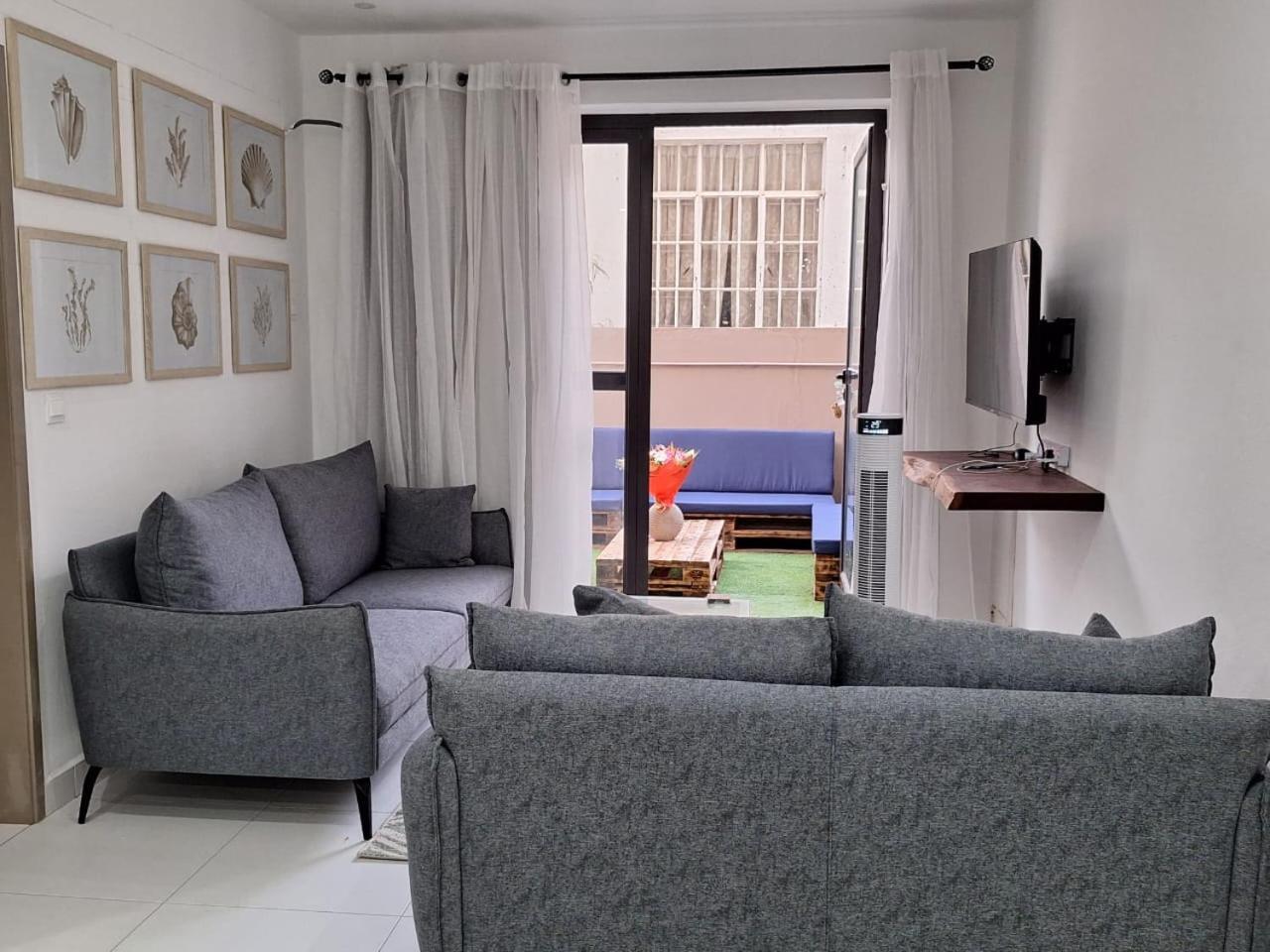 Kensington Square Luxury Apartment Flic en Flac Bagian luar foto